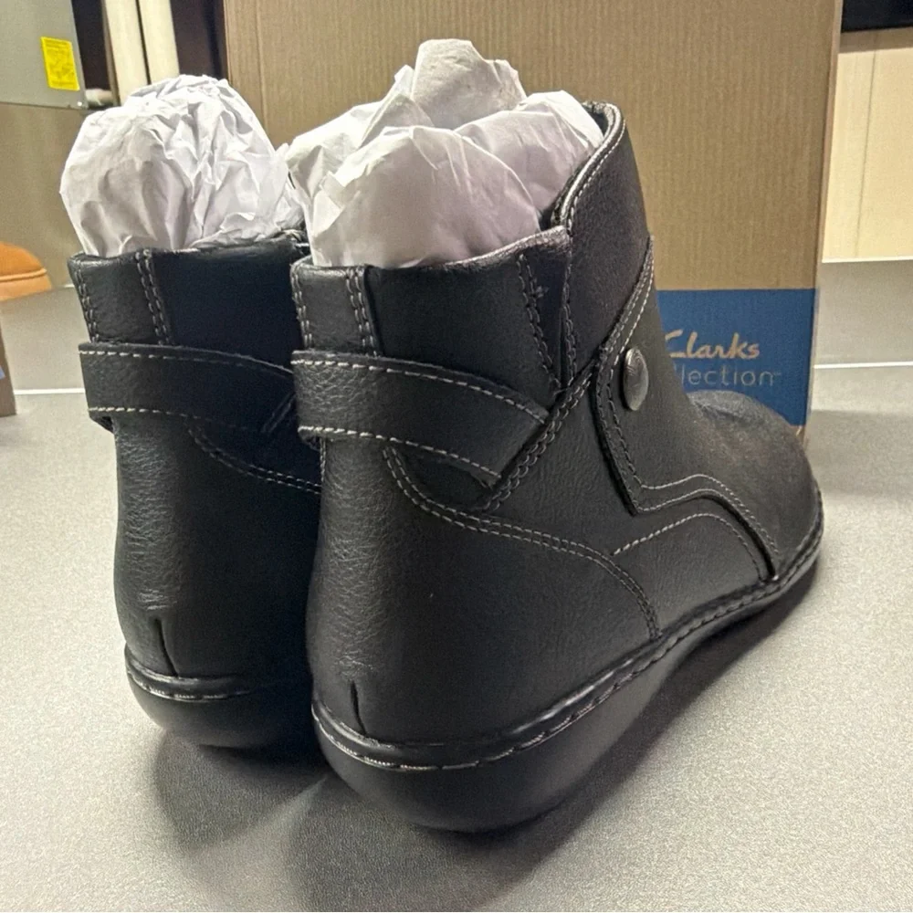 Clarks‎ Ashland Mabel Women's Boot Sz 8.5 Brand New With Box